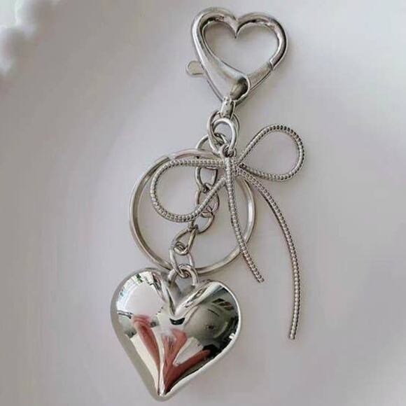 Silver Heart Bow Bag Charm Keychain Key Ring - Picture 2 of 3